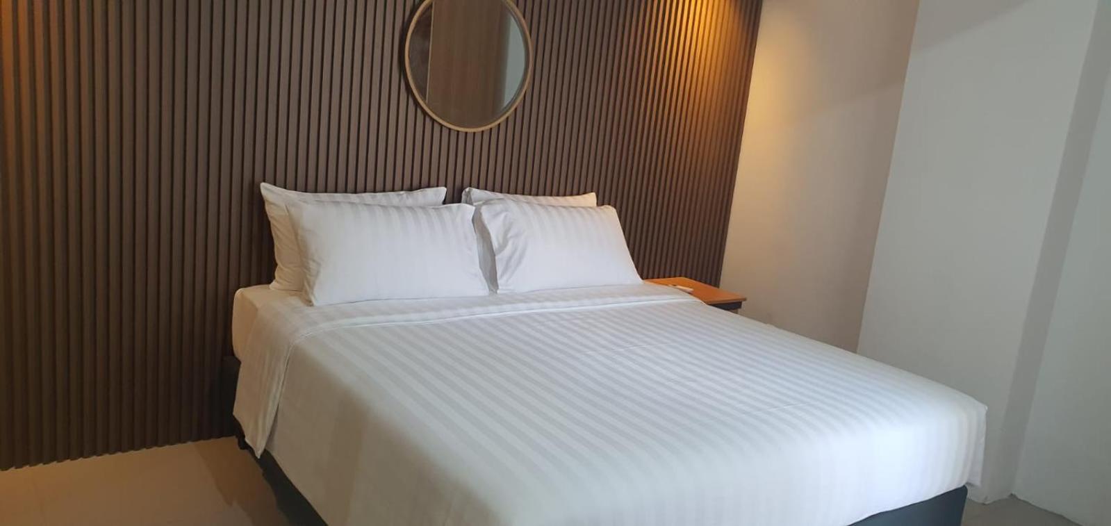 Nemuru Hotel Ciputat Pondokcabe Hilir Eksteriør bilde